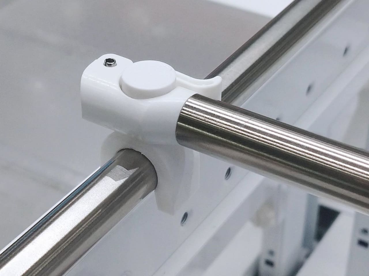 クランプサポート