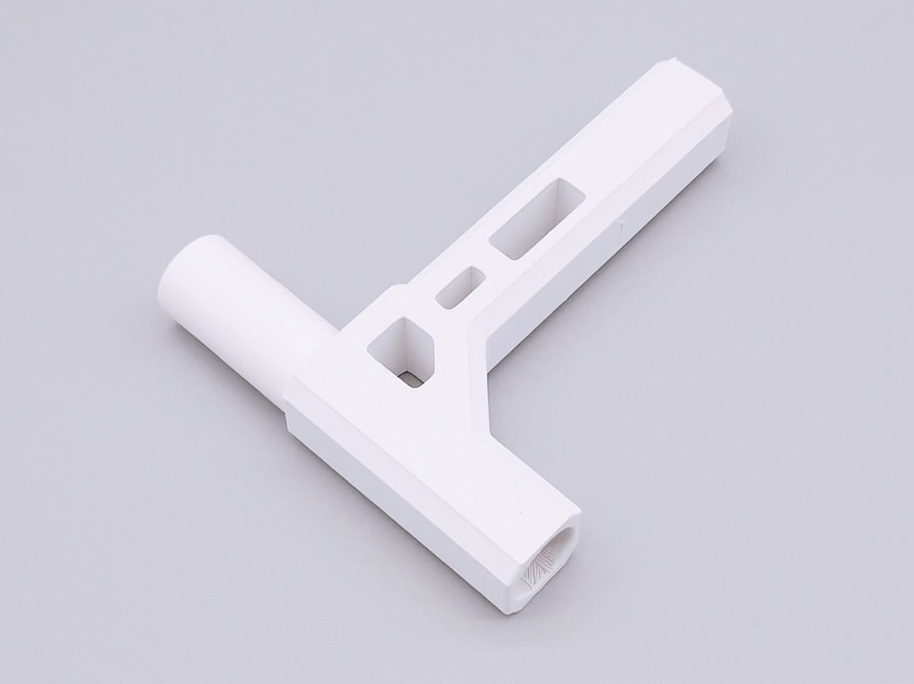 エンドバーブラケット